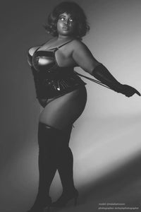 Faja clásica de PVC negra con refuerzo en la cadera Underbust