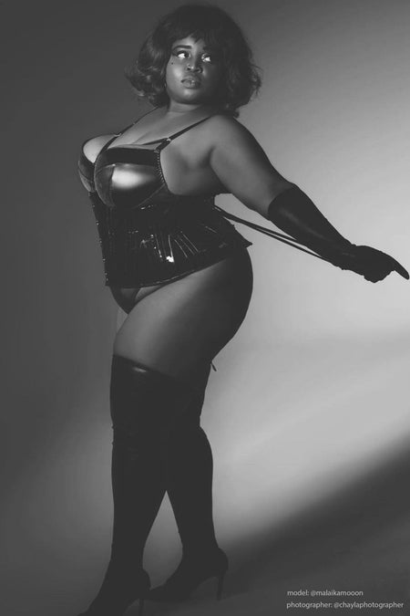 Faja clásica de PVC negra con refuerzo en la cadera Underbust