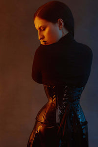 Faja clásica de PVC negra con refuerzo en la cadera Underbust