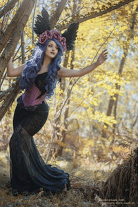 Top corsé de manga larga con encaje rosa empolvado